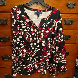 Karen Scott black, red and white long sleeve shirt